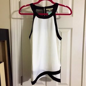 41 Hawthorn Camarin Tulip Hem Blouse